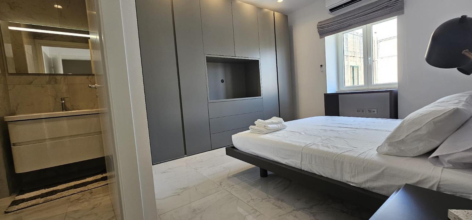 Modern Elegance *