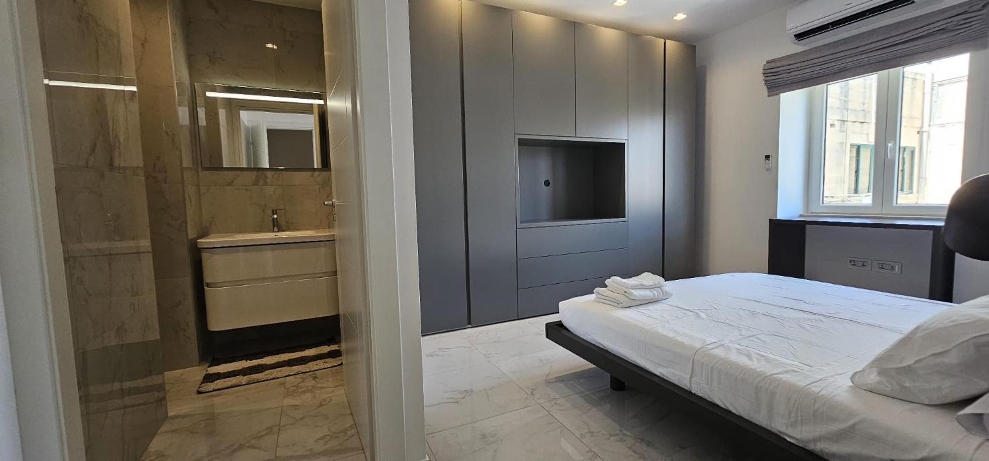 Modern Elegance *