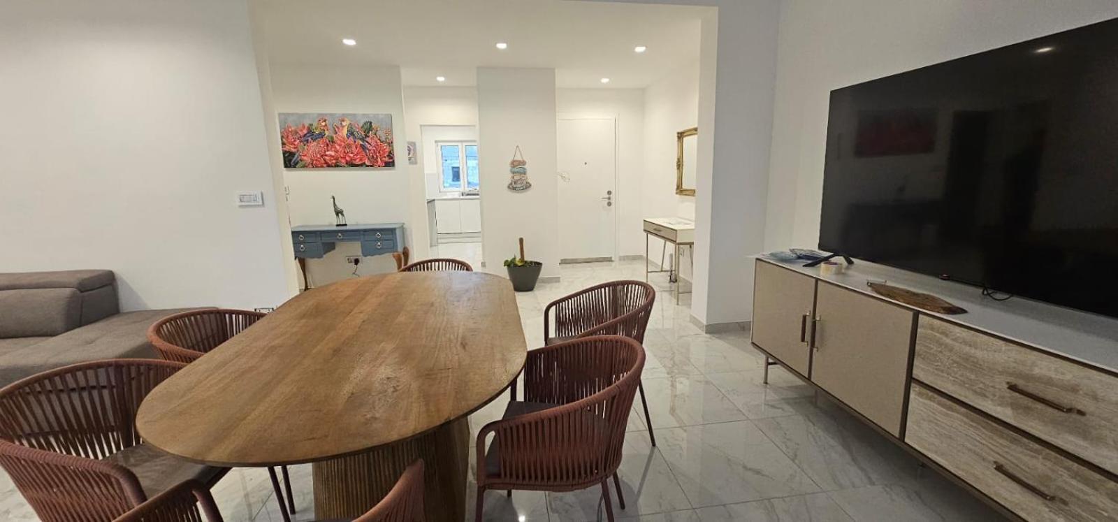 Apartment Modern Elegance *